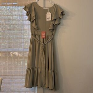 Ivy City Co - Clary Dress in Sage